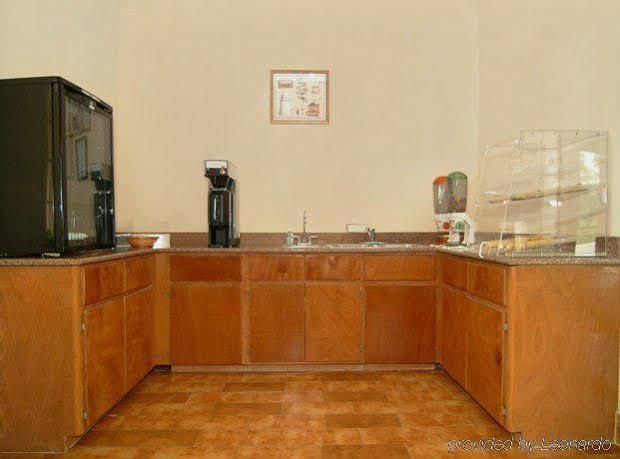 Regency Inn And Suites Humble Zewnętrze zdjęcie